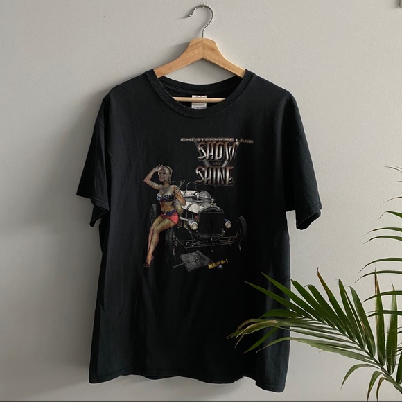 Black Pinup Girl Autocar T-Shirt - Picture 1 of 3
